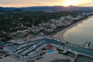 MICE in Oliva, an emerging destination for team gatherings and corporate activities near the Mediterranean coast.